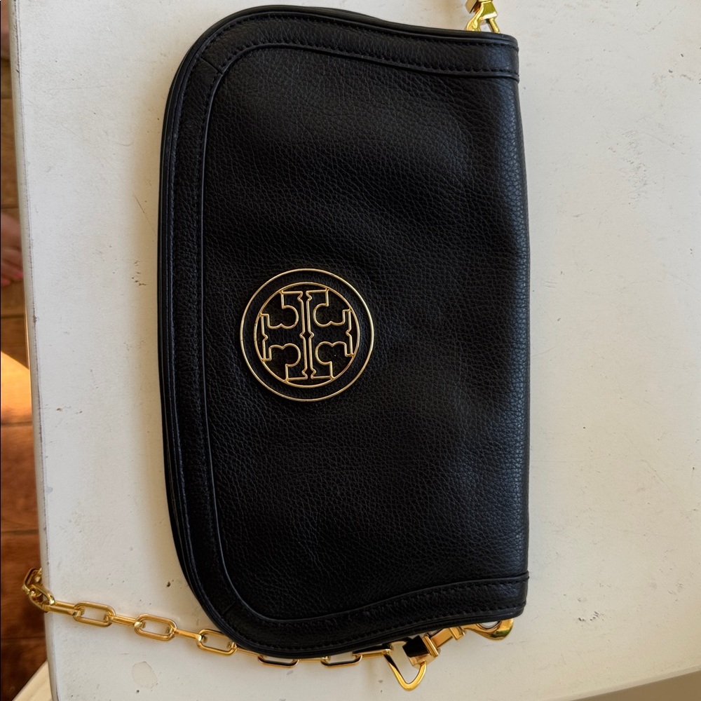 Tory Burch Black Leather Crossbody with Gold Chain - Picture 5 of 6